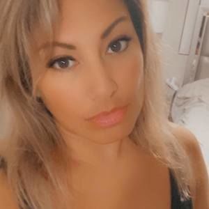 Meet your Posher, Angie